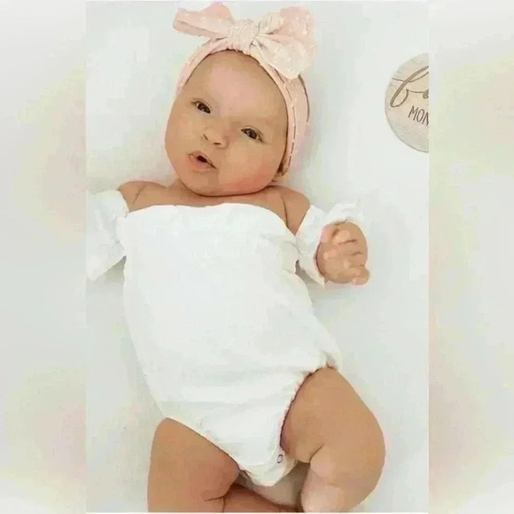 Bailey's Blossom Other - Bailey's Blossom White Flutter Sleeve Leotard Bodysuit Size 9-12 months